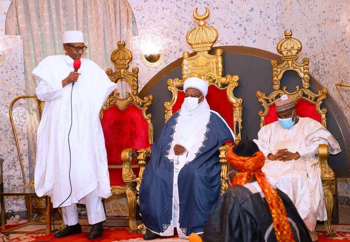Shugaba Buhari, Sultan da gwamna Tambuwal Shugaba Buhari, Sultan da gwamna Tambuwal