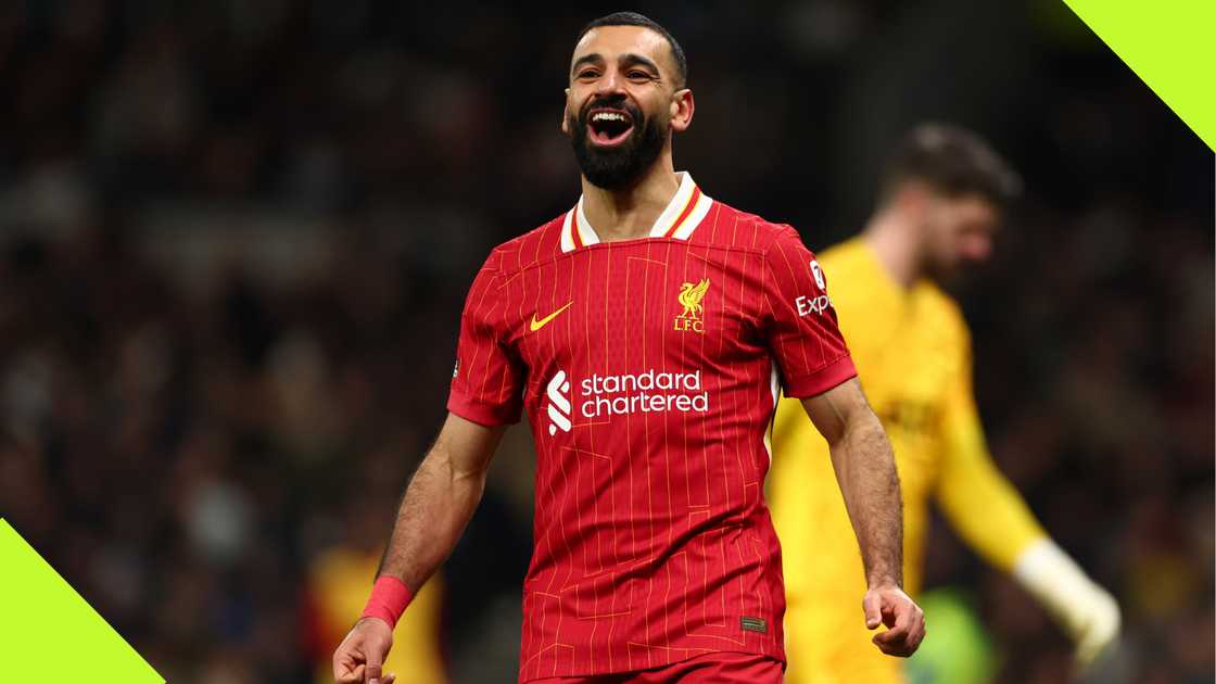 Mohamed Salah, Frasier Forster, Liverpool, Tottenham Hotspur, Tottenham Hotspur Stadium, Tottenham, England, Premier League. Mohamed Salah, Frasier Forster, Liverpool, Tottenham Hotspur, Tottenham Hotspur Stadium, Tottenham, England, Premier League.