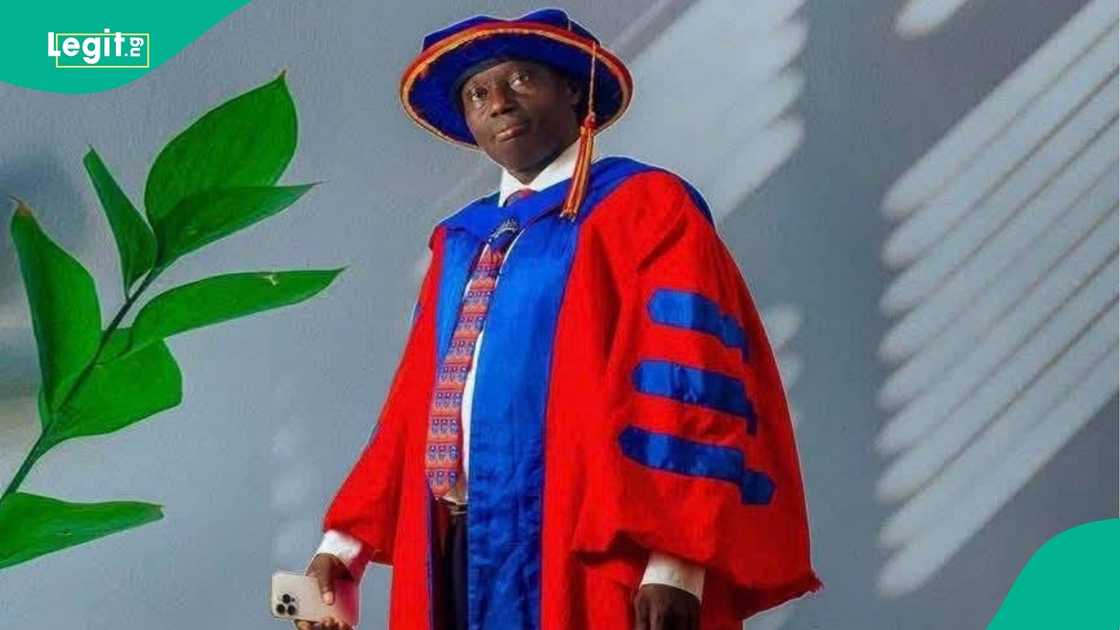 AAU lecturer has reportedly slumped and died at a hotel room following his encounter with a s3x worker.