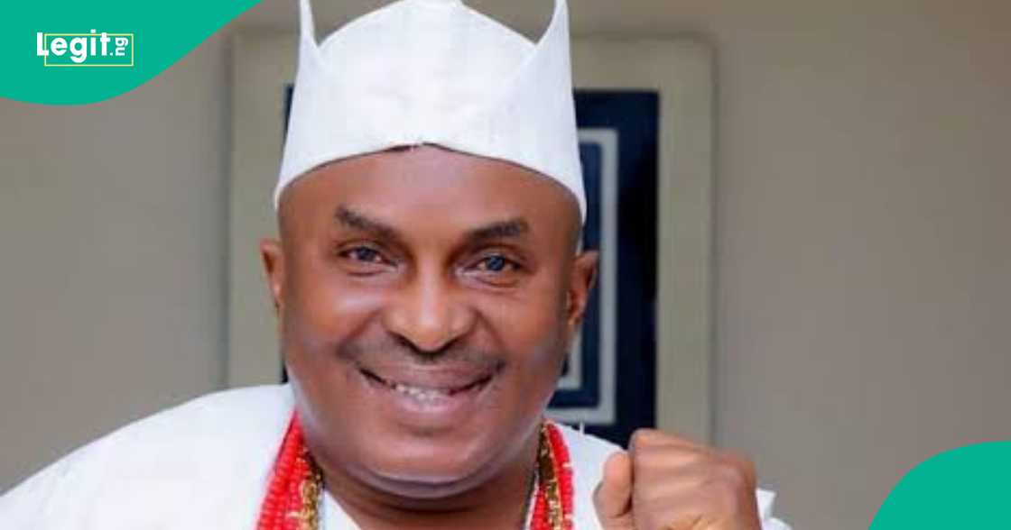 Basarake ya magantu kan zargin hada APC da PDP fada Basarake ya magantu kan zargin hada APC da PDP fada