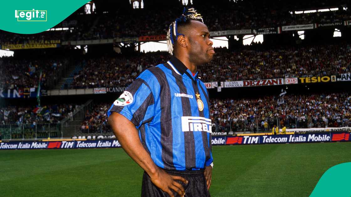 Inter Milan pay tribute to Kanu Nwankwo. Photo: Matthew Ashton. Inter Milan pay tribute to Kanu Nwankwo. Photo: Matthew Ashton.