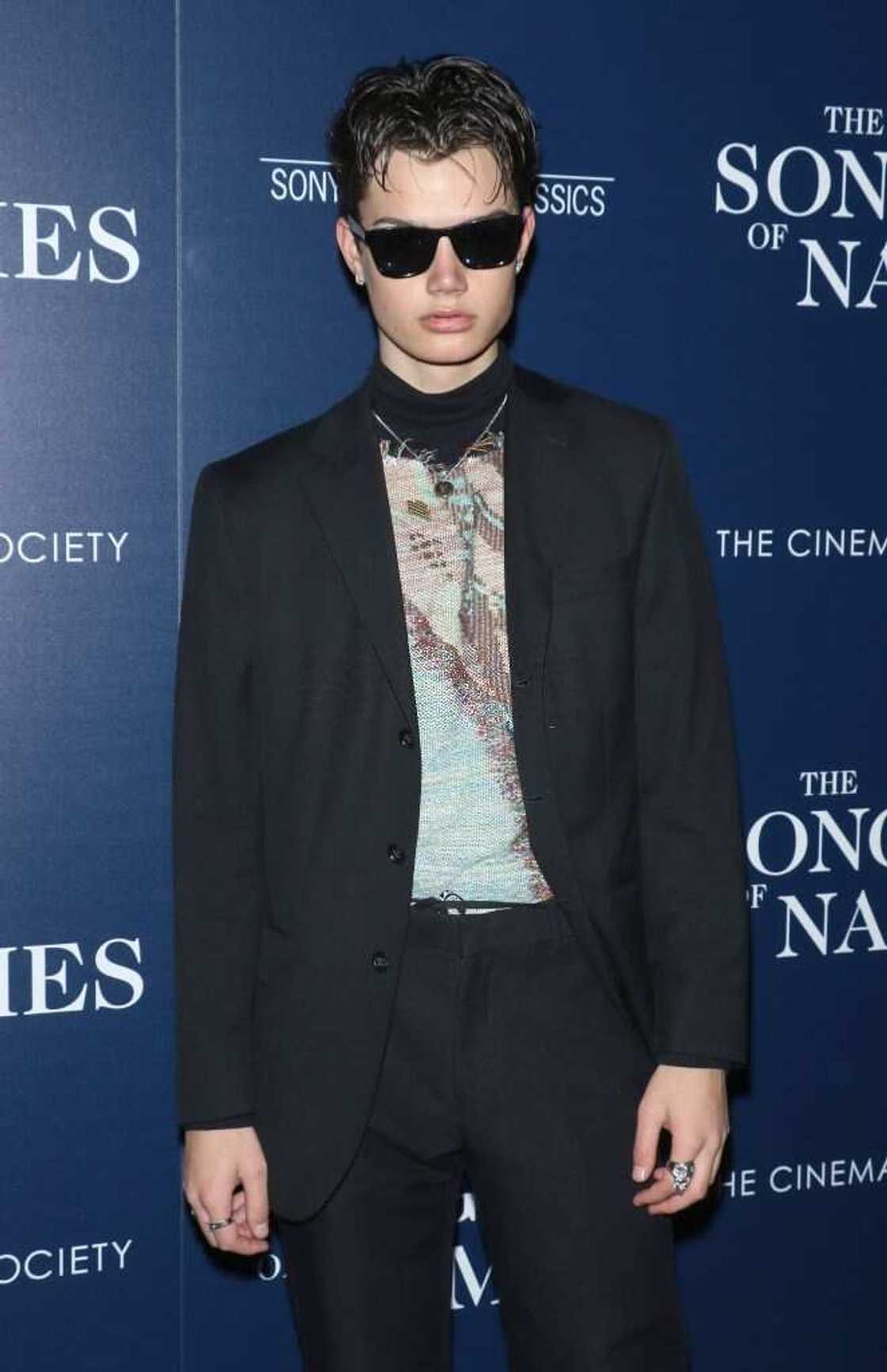 Ian Jeffrey’s biography Ian Jeffrey’s biography