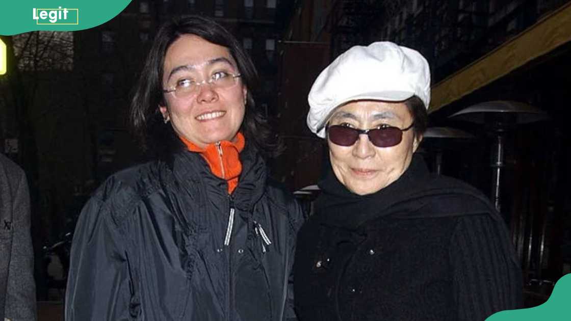 Kyoko Ono Cox and her mother, Yoko Ono, at a restaurant