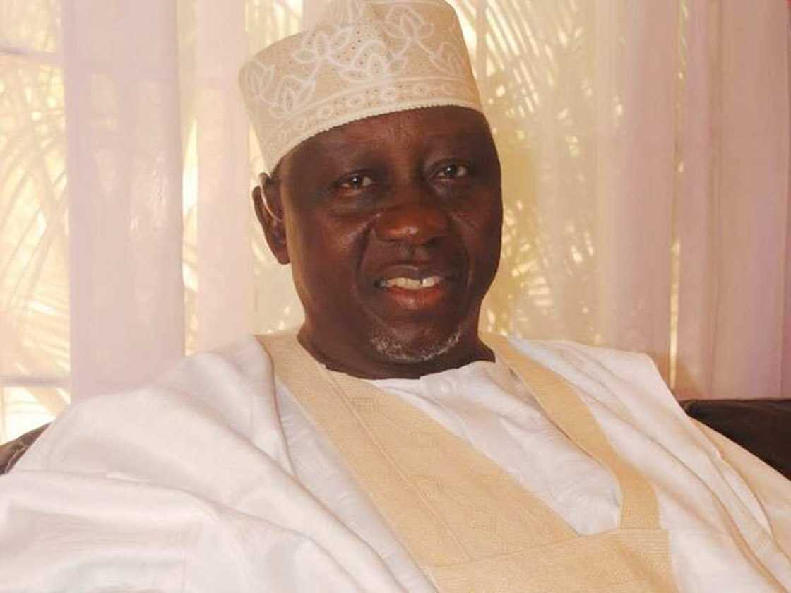 APC Chieftain reveals EFCC's Alleged plot to frustrate Al-Makura’s chairmanship ambition APC Chieftain reveals EFCC's Alleged plot to frustrate Al-Makura’s chairmanship ambition