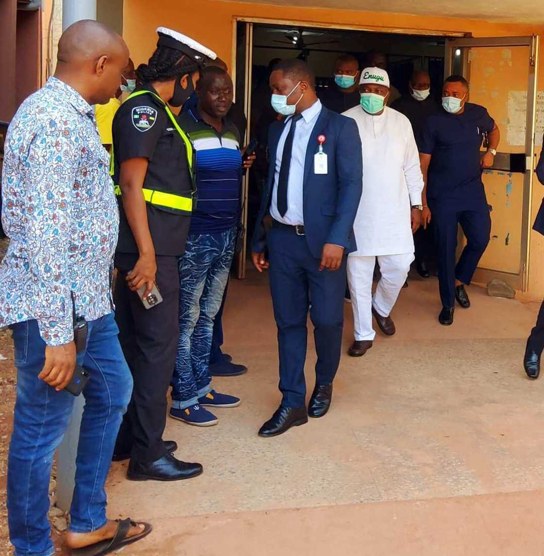 Enugu Cop’s Misuse Fire Arms: Gov Ugwuanyi Visits Hospitalized Victims Enugu Cop’s Misuse Fire Arms: Gov Ugwuanyi Visits Hospitalized Victims