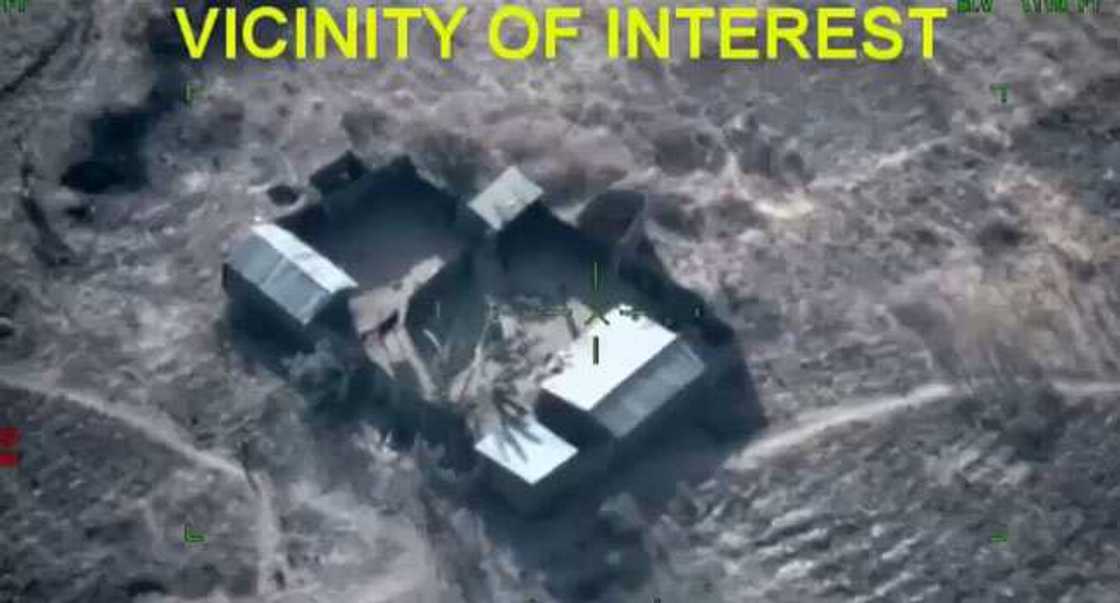 NAF ta yi wa 'yan Boko Haram ruwan bama-bamai a dajin Sambia (Hotuna) NAF ta yi wa 'yan Boko Haram ruwan bama-bamai a dajin Sambia (Hotuna)