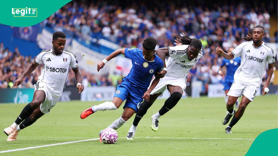 Estevao Willian, Calvin Bassey, Ryan Sessegnon, Alex Iwobi, Chelsea, Fulham, Stamford Bridge, London, England, Premier League. Estevao Willian, Calvin Bassey, Ryan Sessegnon, Alex Iwobi, Chelsea, Fulham, Stamford Bridge, London, England, Premier League.