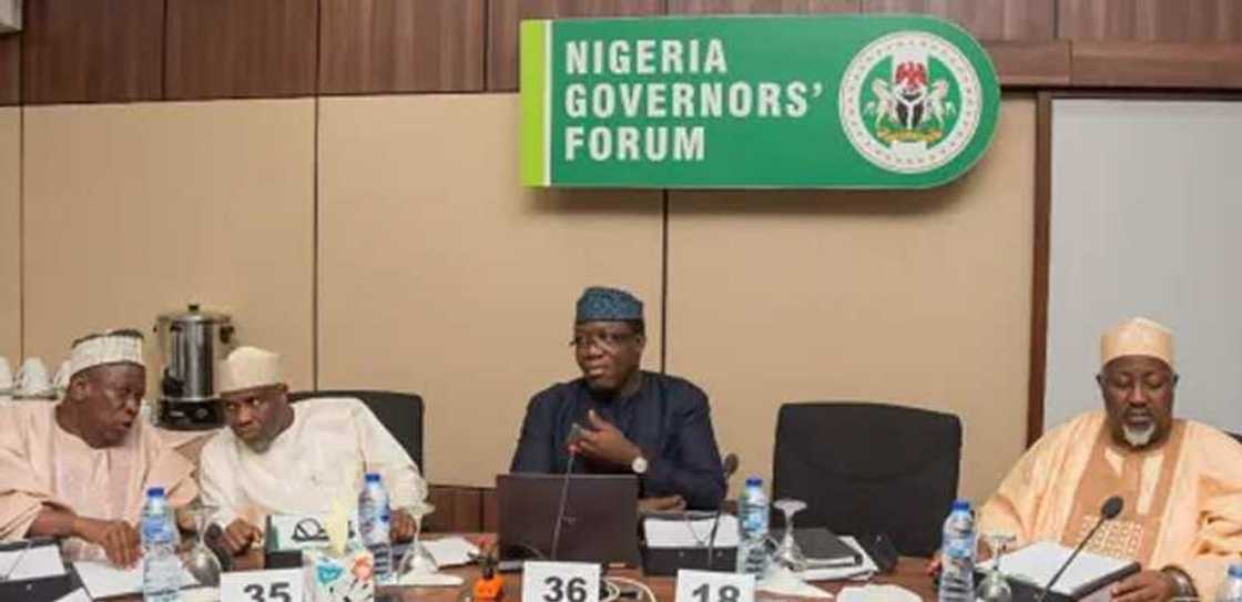 Gwamnonin Najeriya sun shga ganawa kan lamarin tsaro da tattalin arziki Gwamnonin Najeriya sun shga ganawa kan lamarin tsaro da tattalin arziki