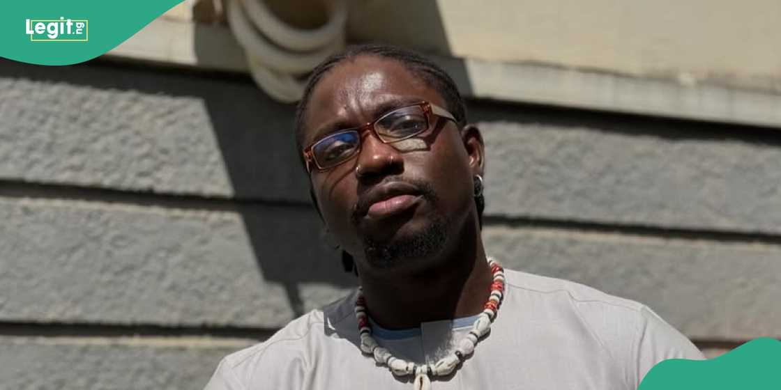 VDM opens up on Ghanaian TikToker Ananzoodfficial as Davido gifts him money for using his song featuring Omah Lay. VDM opens up on Ghanaian TikToker Ananzoodfficial as Davido gifts him money for using his song featuring Omah Lay.