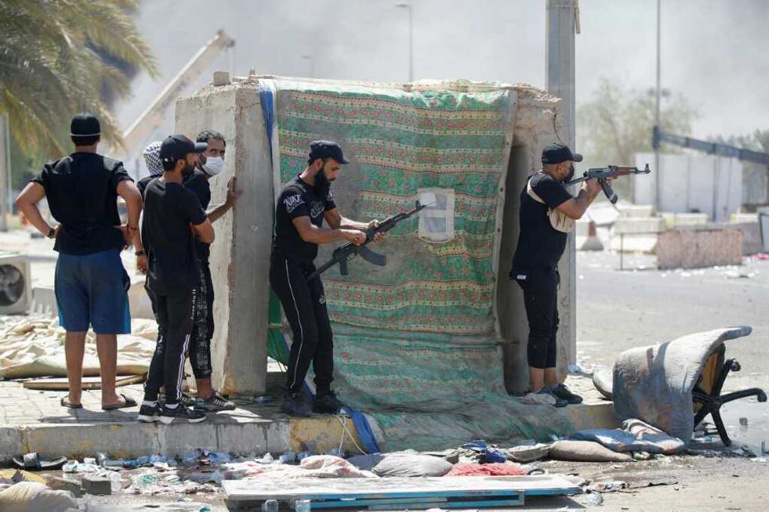 Members of Saraya al-Salam clash with Iraqi security forces in the Green Zone on August 30 Members of Saraya al-Salam clash with Iraqi security forces in the Green Zone on August 30