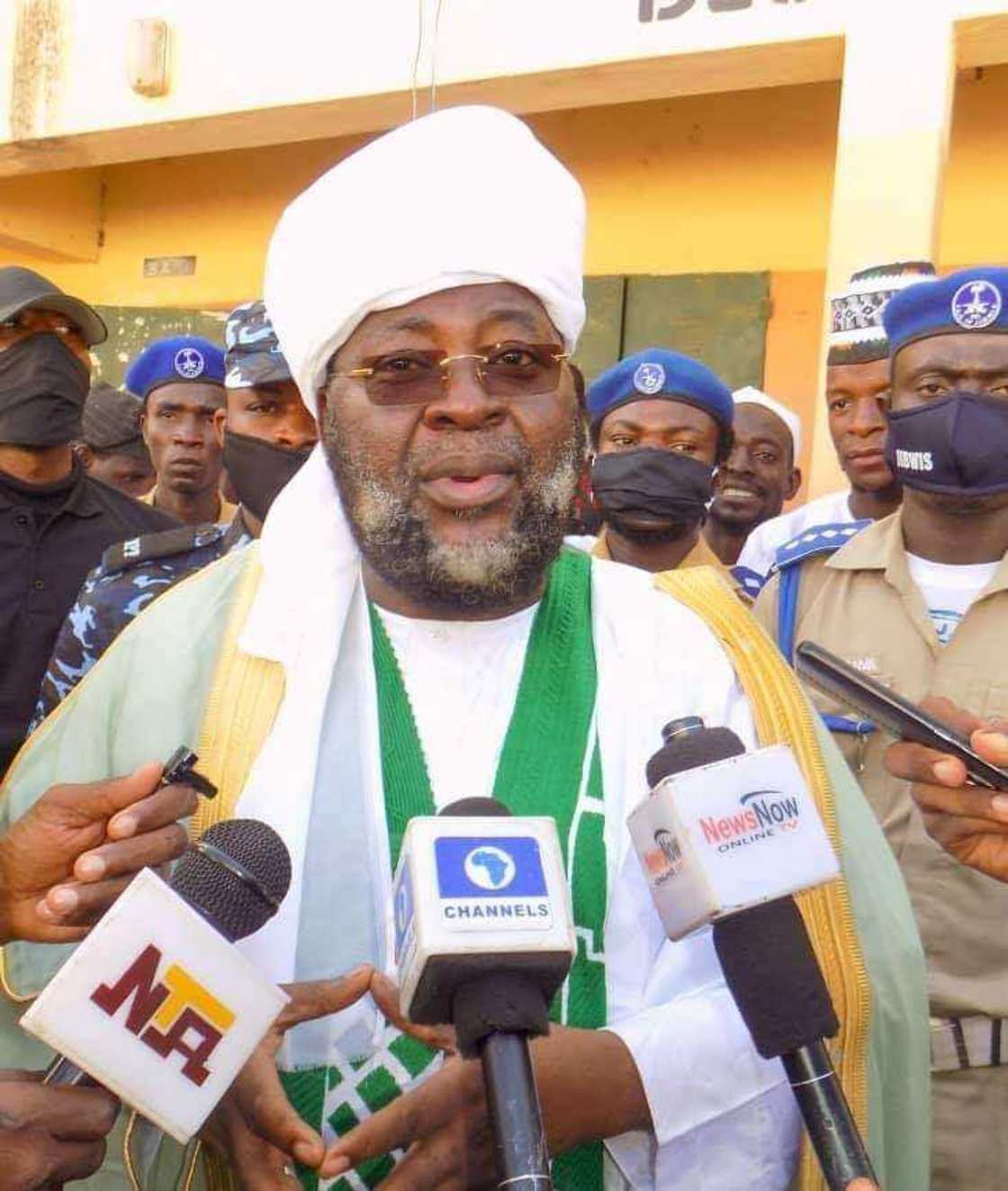 JIBWIS ta yi kira ga Gwamnatin shugaba Buhari da ta ƙara ƙaimi a yakin da take da yan ta'adda JIBWIS ta yi kira ga Gwamnatin shugaba Buhari da ta ƙara ƙaimi a yakin da take da yan ta'adda