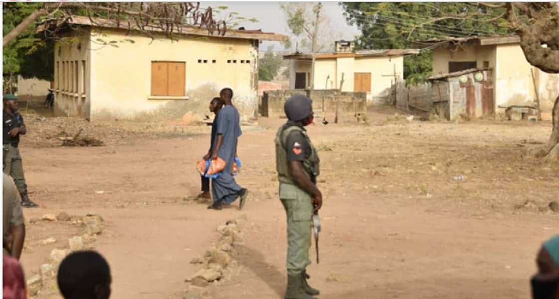 Za mu bar yaran Kagara da yunwa har su mutu, in ji mai garkuwa