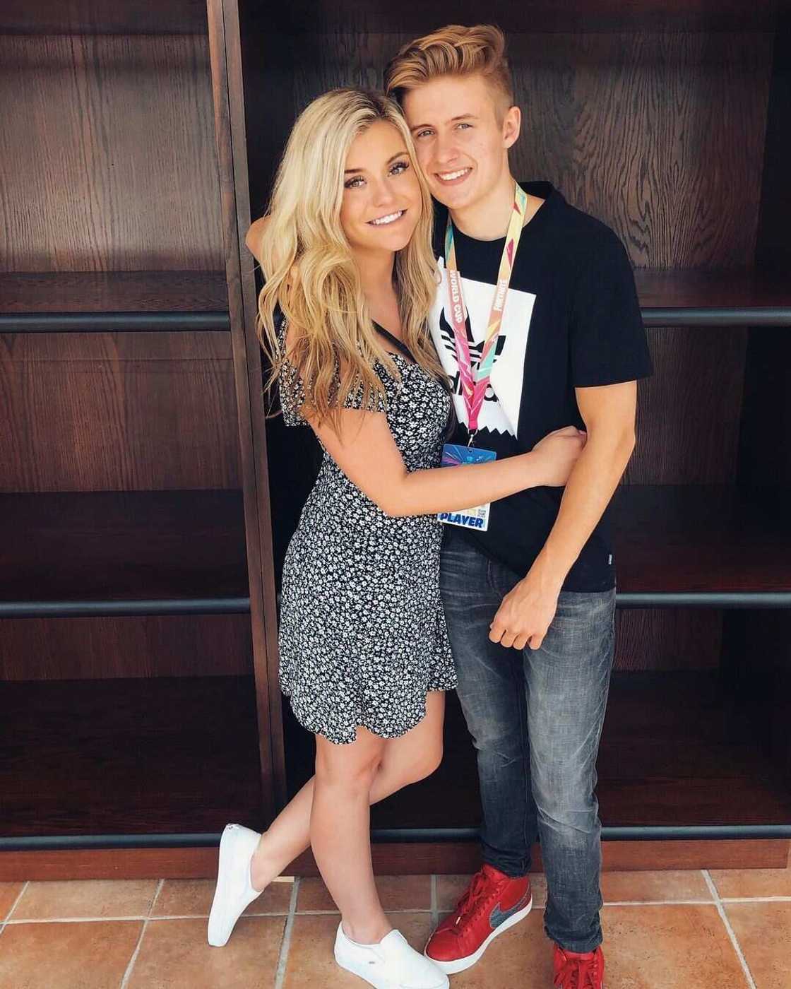 Brooke Symfuhny Brooke Symfuhny