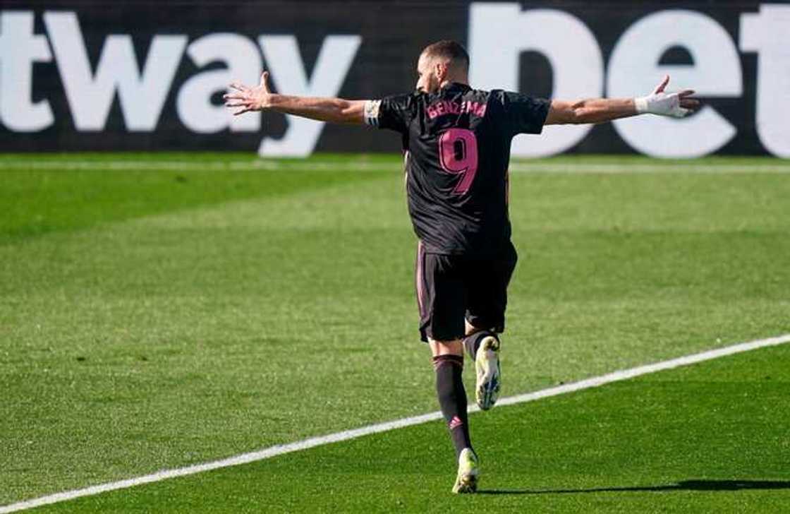 Celta Vigo vs Real Madrid: Benzema Scores Brace as Los Blancos Cut Atletico's lead in La Liga to 3 points Celta Vigo vs Real Madrid: Benzema Scores Brace as Los Blancos Cut Atletico's lead in La Liga to 3 points