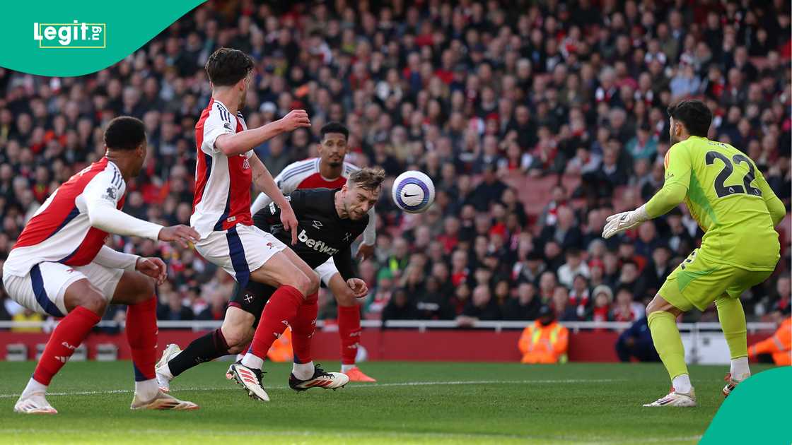 Declan Rice, David Raya, Jarrod Bowen, Arsenal, West Ham, Emirates Stadium, London, England, Premier League.