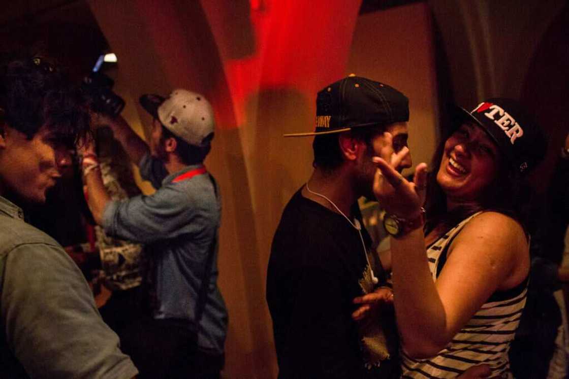 comment draguer une fille quand on est timide comment draguer une fille quand on est timide