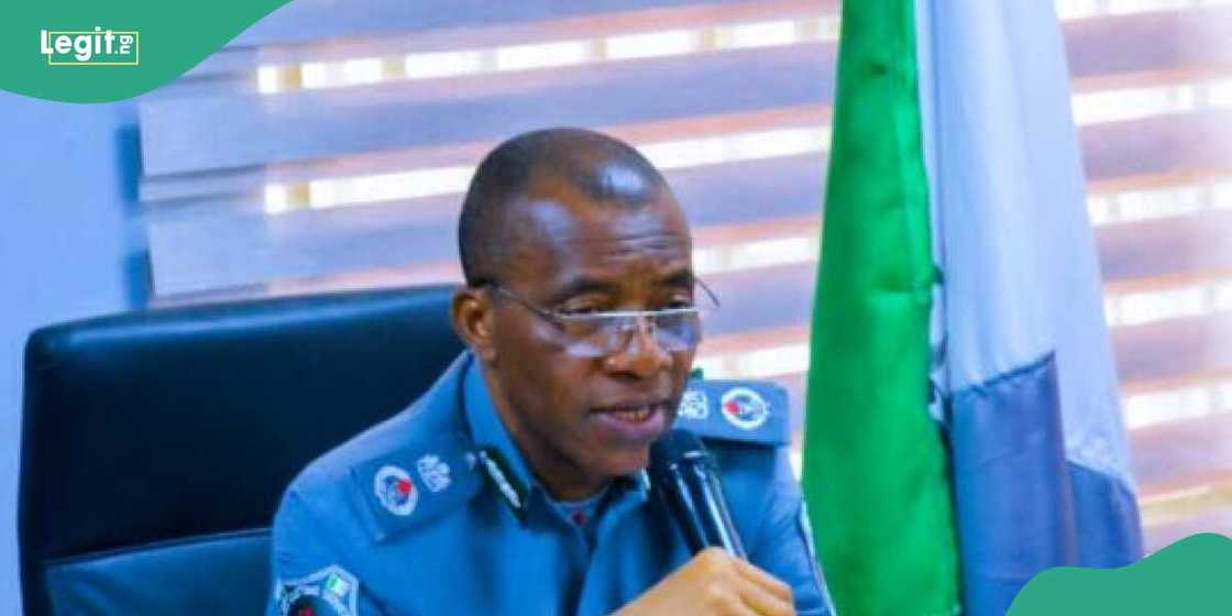 Matasa sun kai hari kan ofishin hukumar Kwastam tare da tafka barna Matasa sun kai hari kan ofishin hukumar Kwastam tare da tafka barna