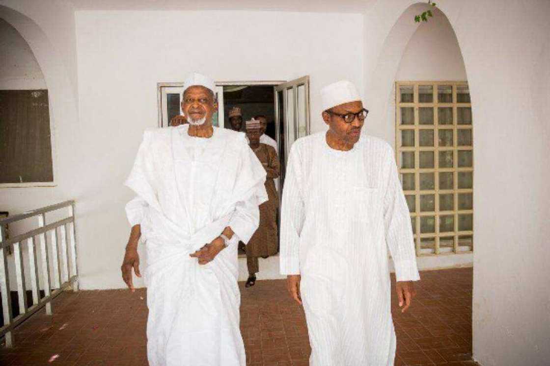 Murnar cika shekaru 88: Buhari ya jinjina ma Aminu Alhassan Dantata Murnar cika shekaru 88: Buhari ya jinjina ma Aminu Alhassan Dantata