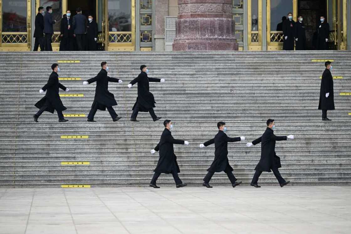 Analysts agree that stuck between deep reforms to restart economic growth and efforts to strengthen the state's power, China's policymakers have little room for manoeuvre Analysts agree that stuck between deep reforms to restart economic growth and efforts to strengthen the state's power, China's policymakers have little room for manoeuvre