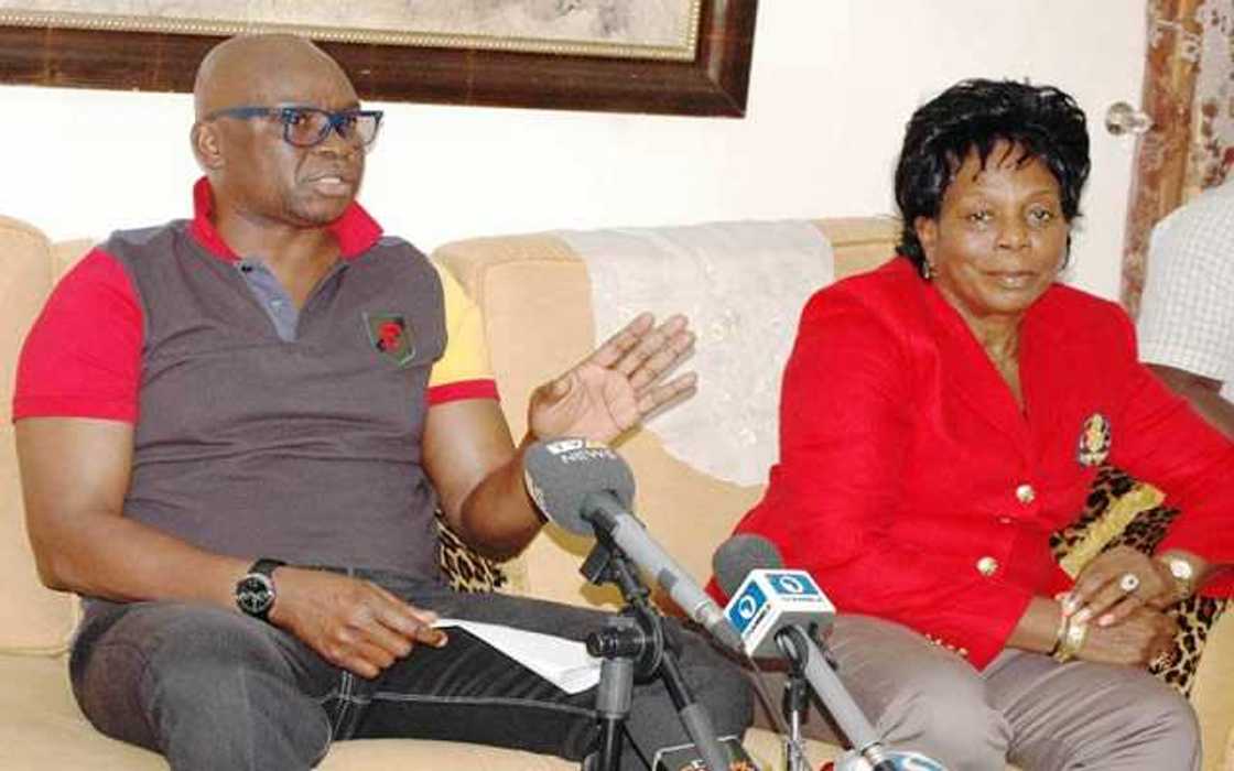 2022: Fayose, Olujimi finally embrace peace, resolve differences