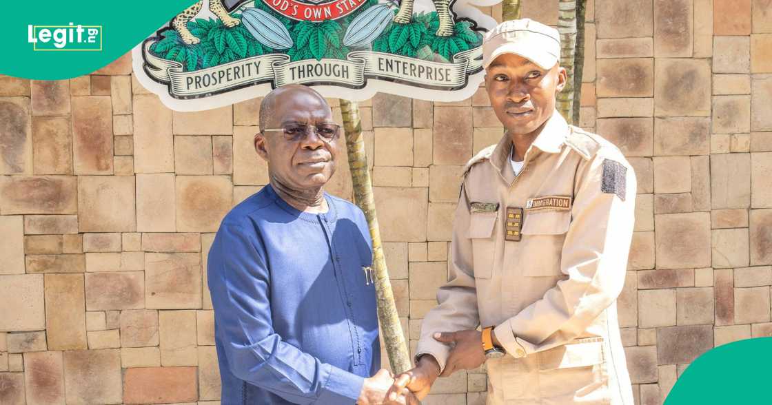 An karrama jami'in NIS a Abia An karrama jami'in NIS a Abia