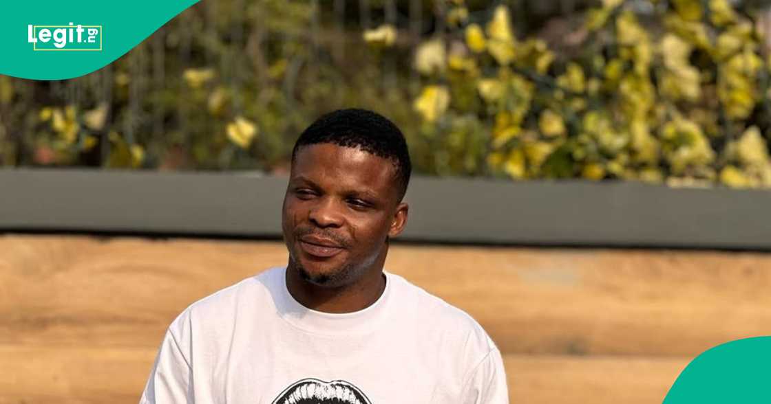 Ijoba Lande hypes his wife in old video. Ijoba Lande hypes his wife in old video.