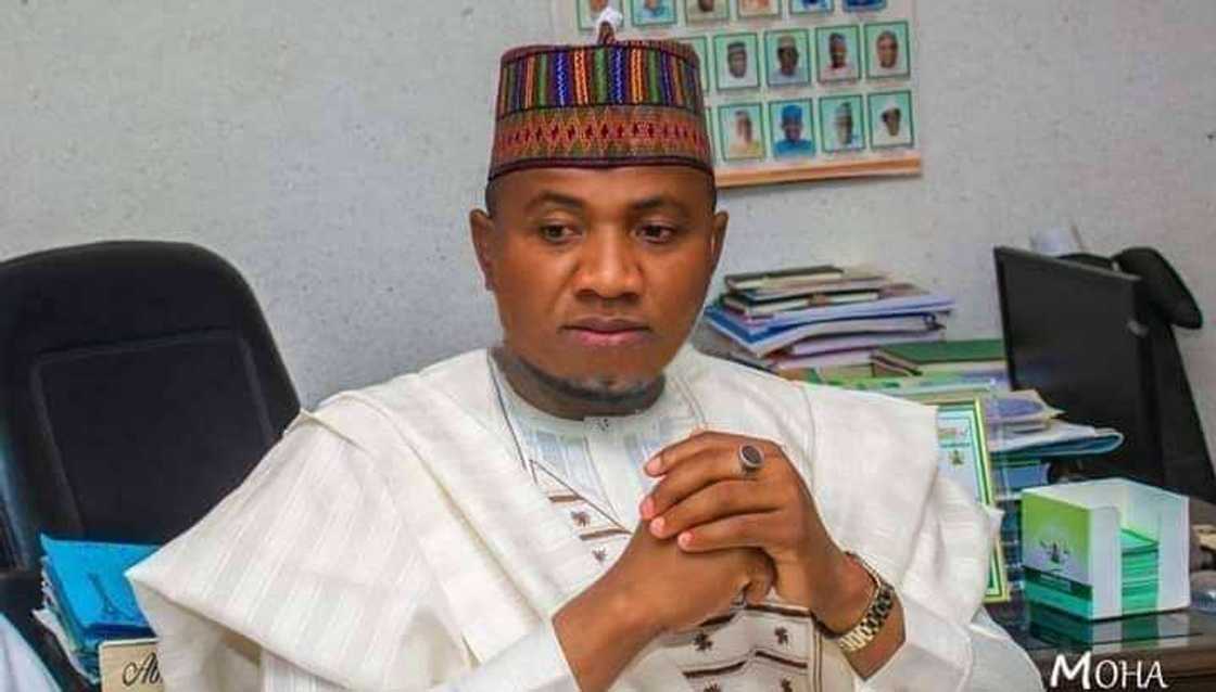 Da noma na samo kudin kamfe, Bashir Gorau Da noma na samo kudin kamfe, Bashir Gorau