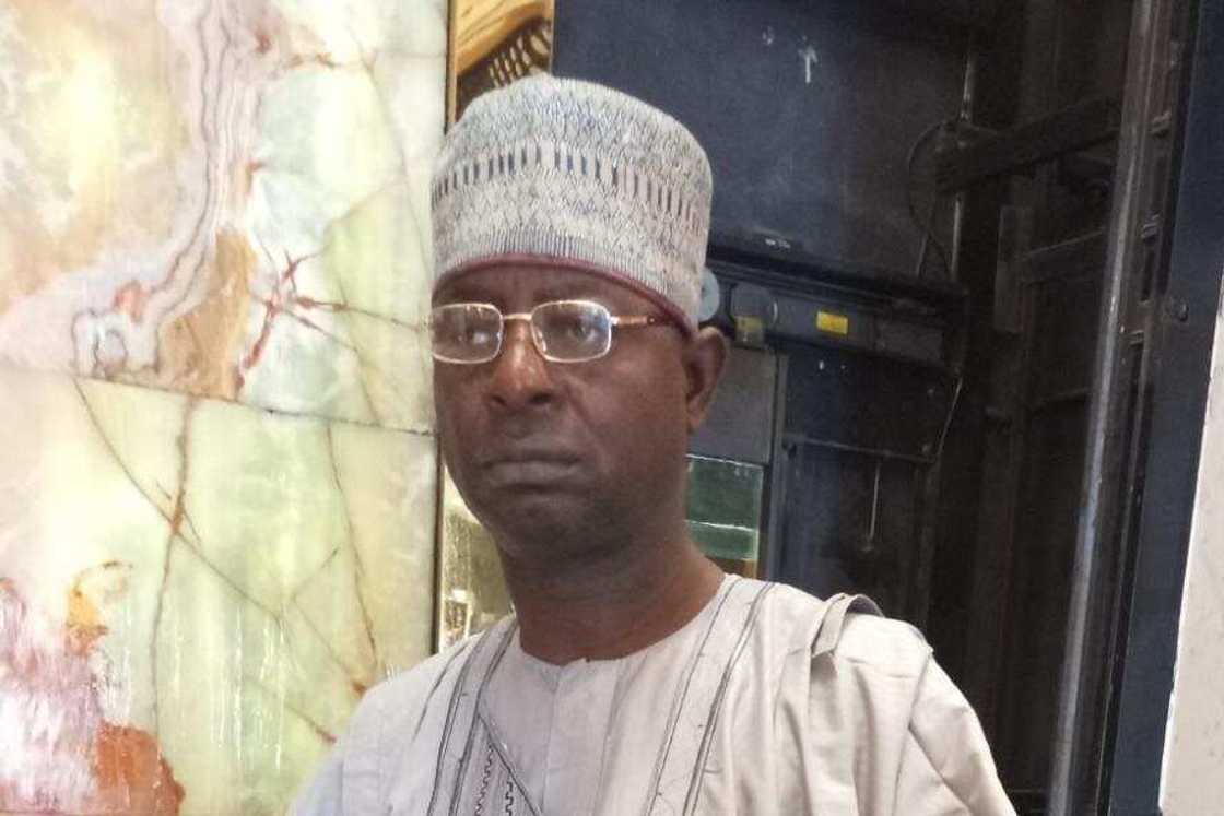 2023: Wani na hannun daman saraki ya sauya sheka daga PDP zuwa APC 2023: Wani na hannun daman saraki ya sauya sheka daga PDP zuwa APC