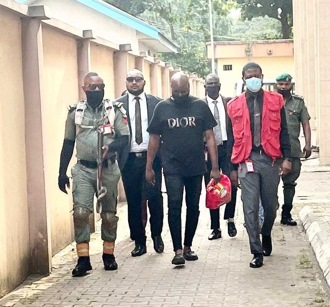 ‘Babban yaro’ Mompha ‘Babban yaro’ Mompha