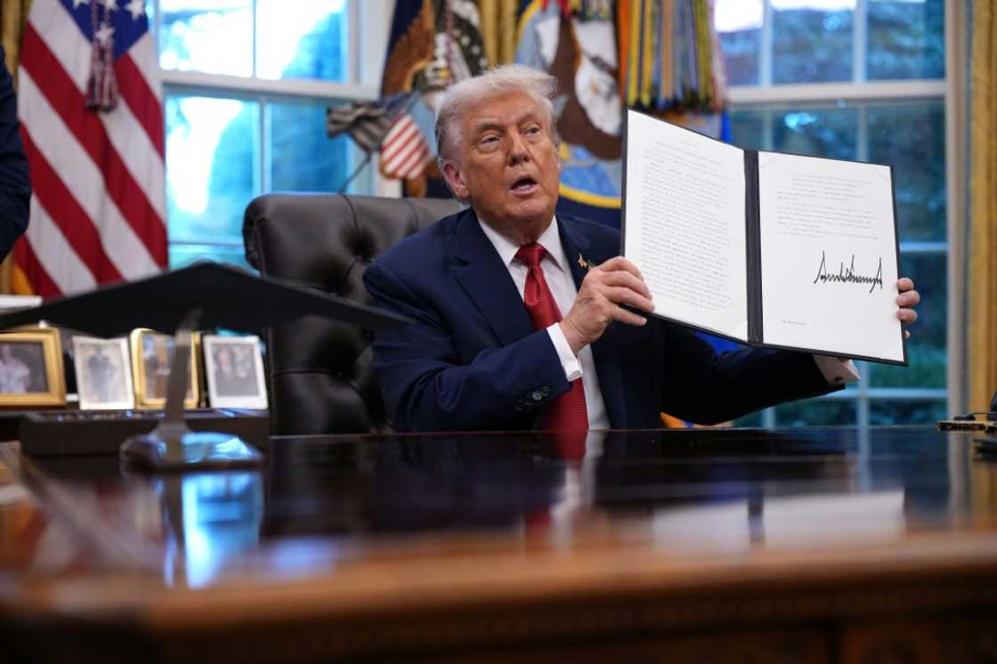 US President Donald Trump signed an executive order approving a sale of TikTok’s US operations, following a 2024 law requiring parent company ByteDance to divest or face a ban US President Donald Trump signed an executive order approving a sale of TikTok’s US operations, following a 2024 law requiring parent company ByteDance to divest or face a ban