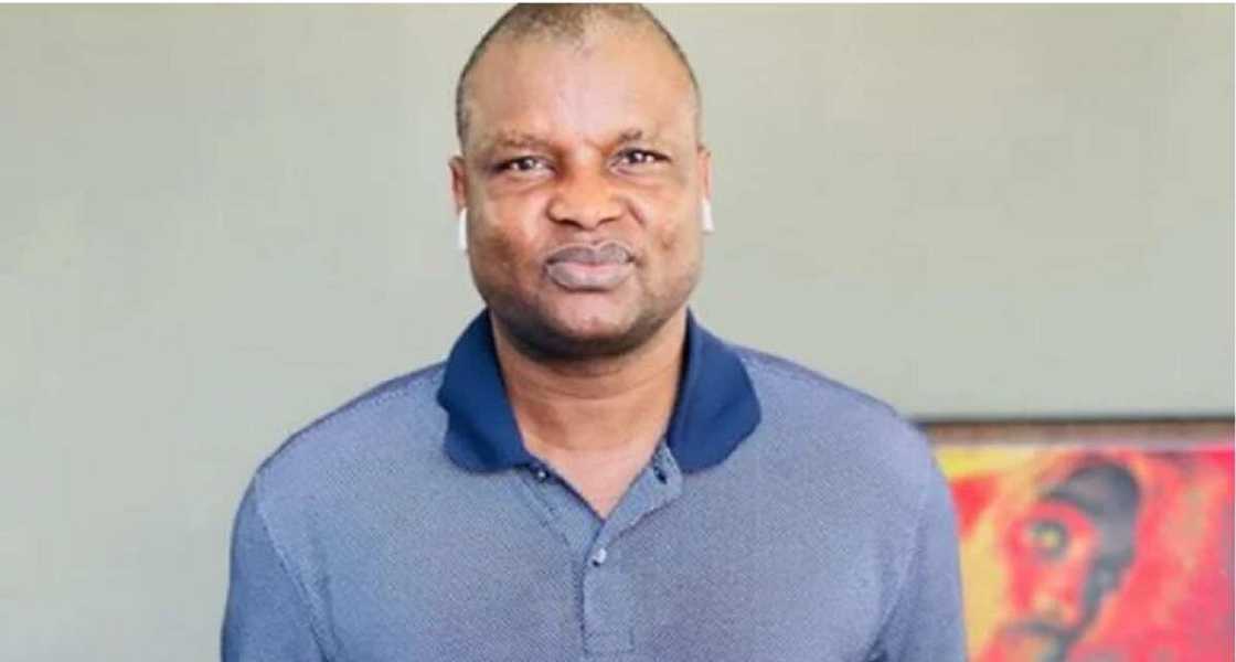 Abba Kyari Ya Ƙi Cin Abincin Gidan Yari, 'Yan Gidan Yarin Suna Murna Da Zuwansa Abba Kyari Ya Ƙi Cin Abincin Gidan Yari, 'Yan Gidan Yarin Suna Murna Da Zuwansa