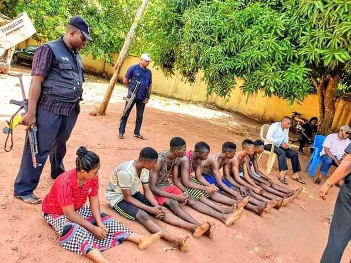 Insecurity: 4 kidnappers, 8 bandits, 16 cultists arrested in Kogi state Insecurity: 4 kidnappers, 8 bandits, 16 cultists arrested in Kogi state