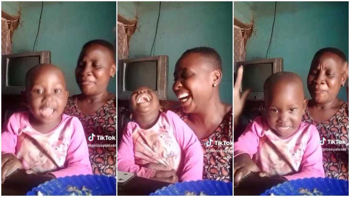 Daughter and mum/kid recited the alphabet. Daughter and mum/kid recited the alphabet.