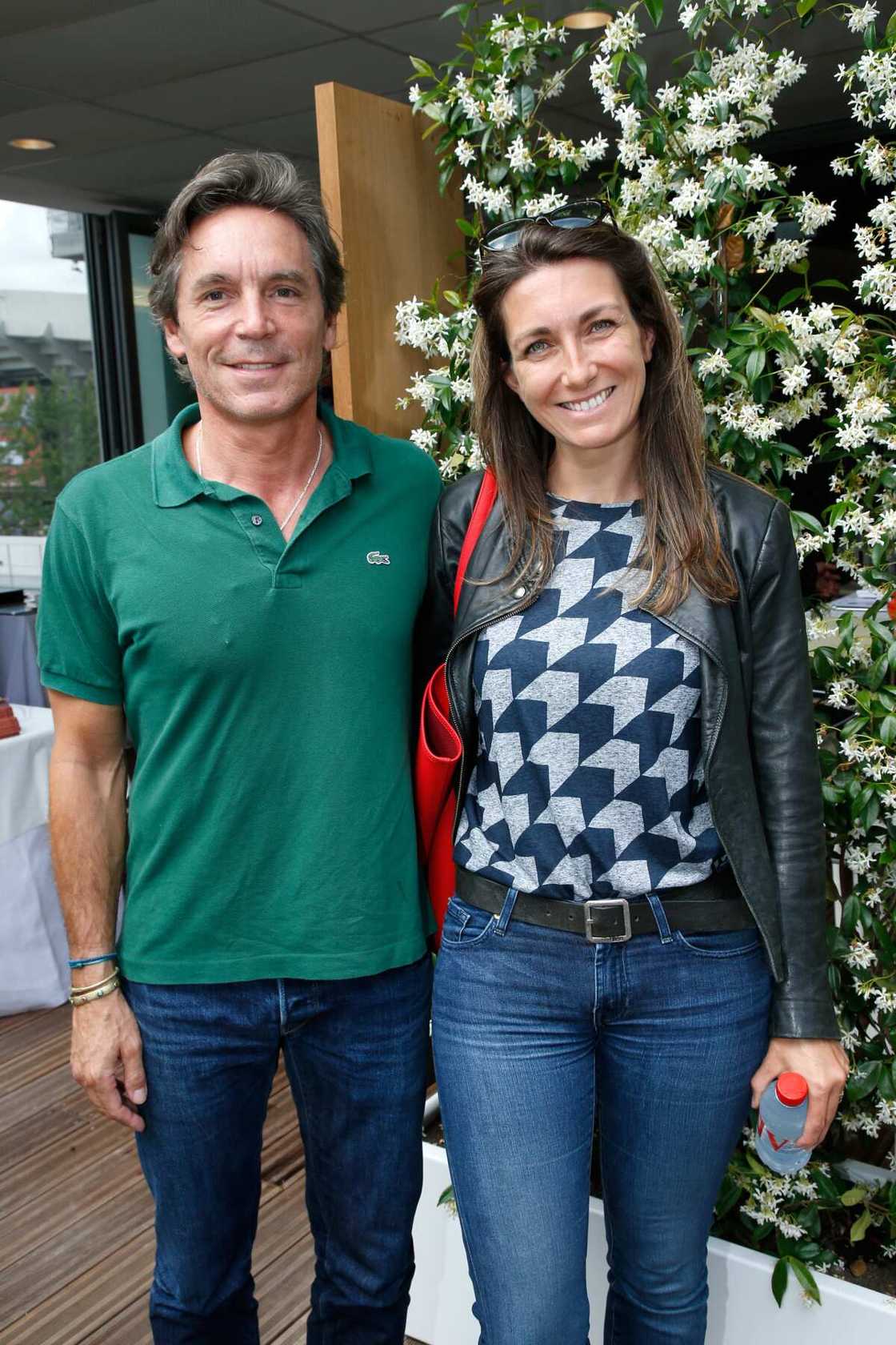 L'homme d'affaires Nicolas Vix avec sa femme Anne-Claire Coudray L'homme d'affaires Nicolas Vix avec sa femme Anne-Claire Coudray