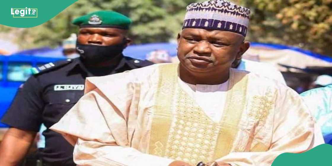 Sanata Muntari Ɗandutse. Sanata Muntari Ɗandutse.