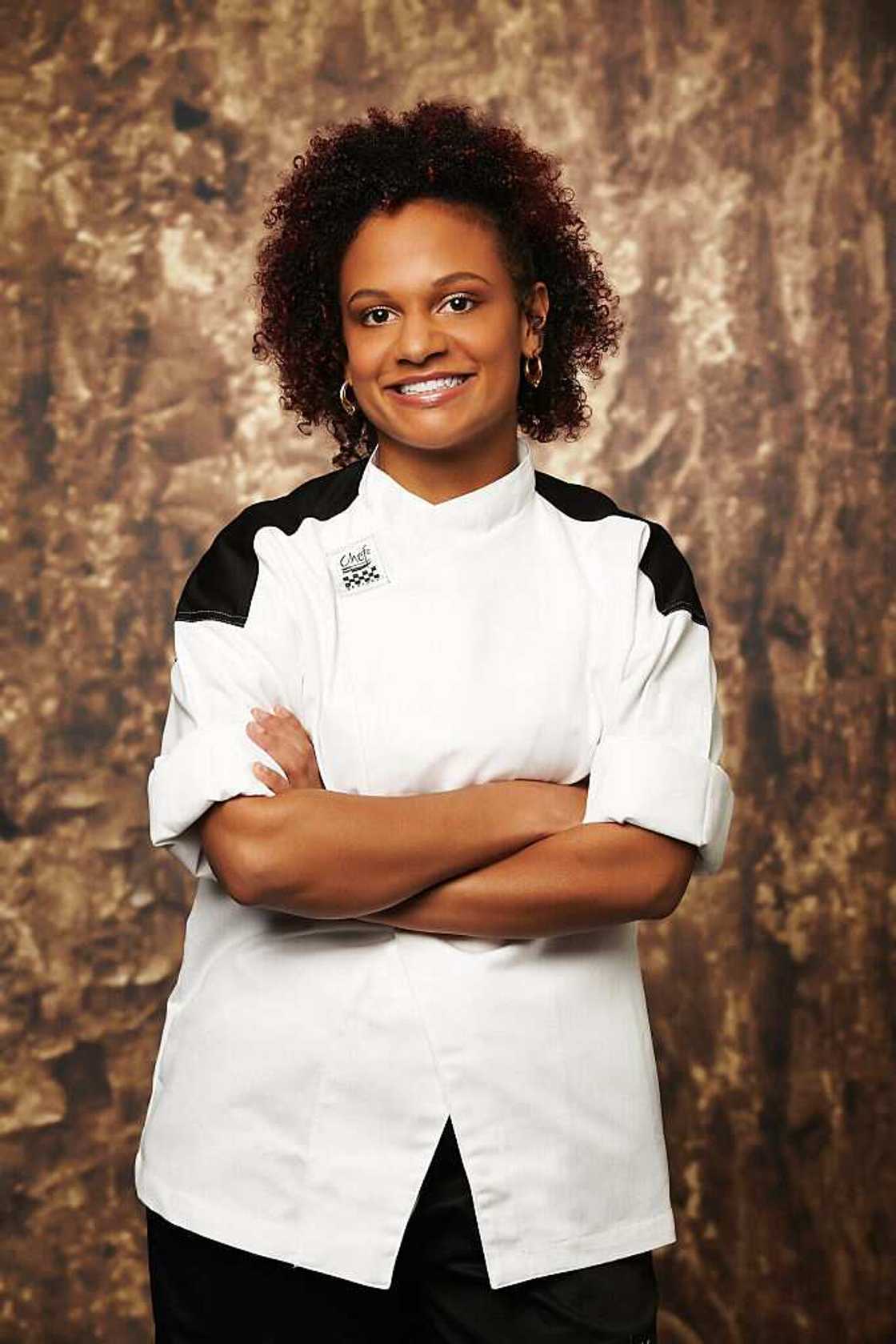 Season 15 Hell's Kitchen winner Season 15 Hell's Kitchen winner