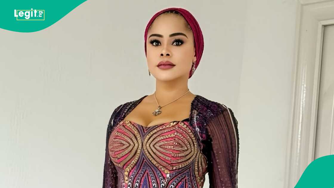 Precious Chikwendu reacts to Regina Daniels' marital crisis, comforts her