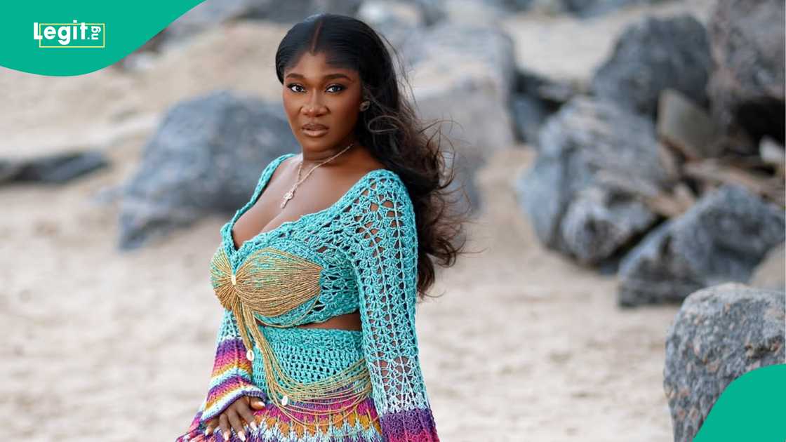 Mercy Johnson beautifully celebrates Regina Daniels's 25th birthday. Mercy Johnson beautifully celebrates Regina Daniels's 25th birthday.