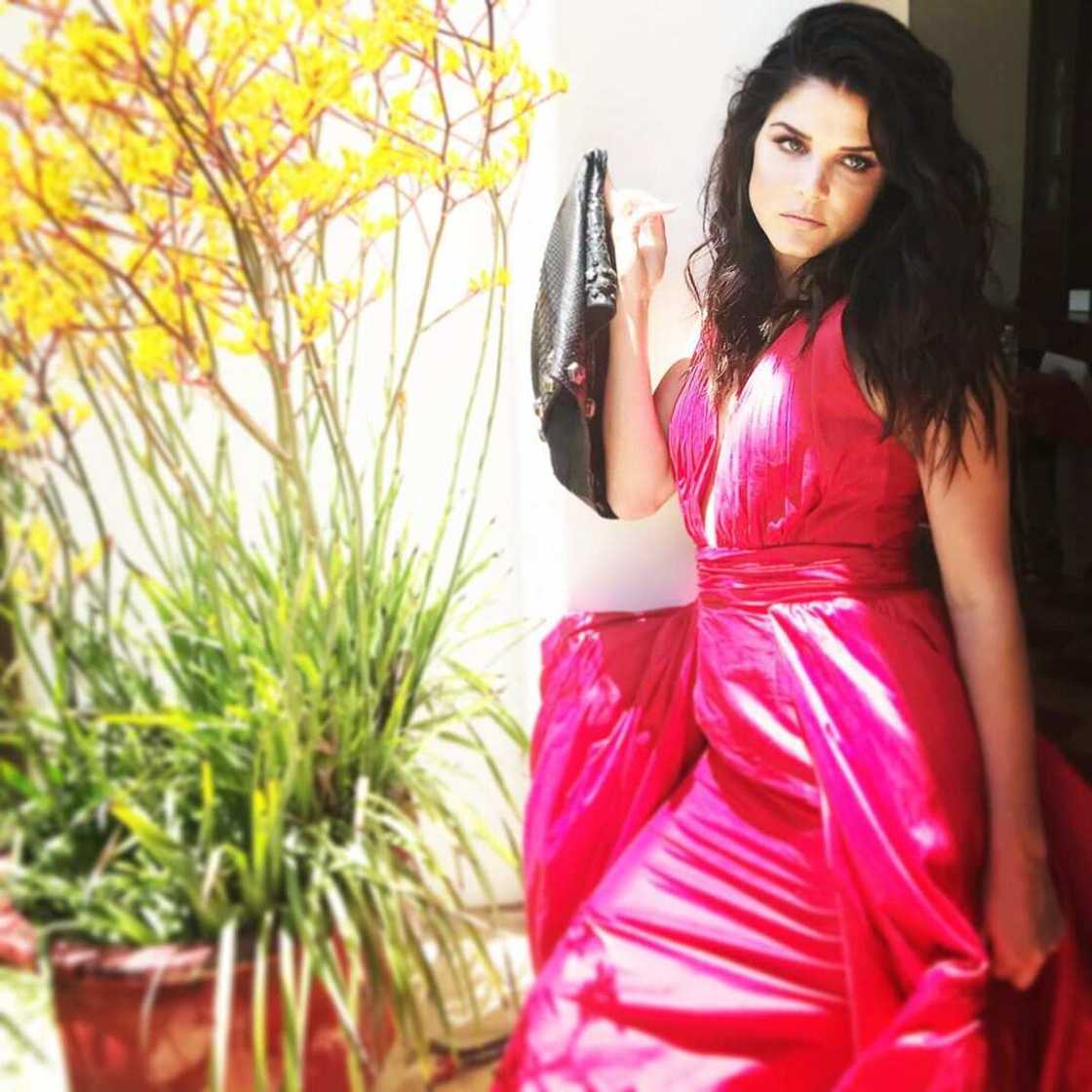 Marie Avgeropoulos Marie Avgeropoulos