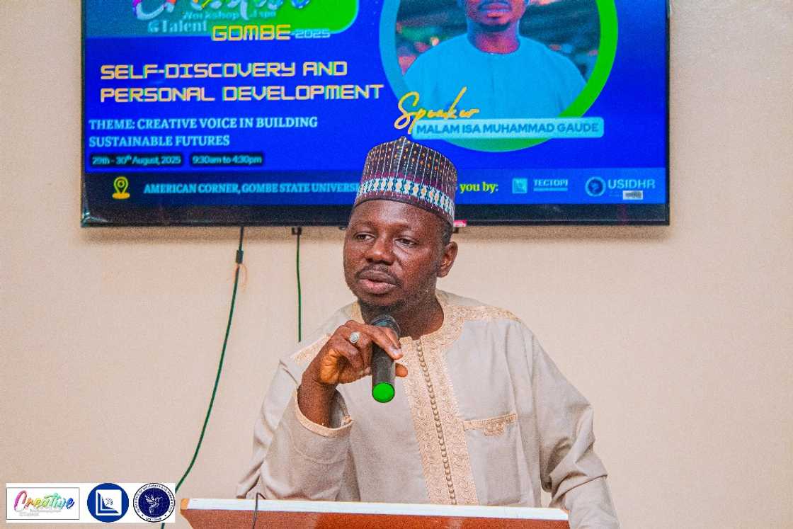 Daya daga cikin wadanda suka horas da matasan, Muhammad Isa Gaude Daya daga cikin wadanda suka horas da matasan, Muhammad Isa Gaude