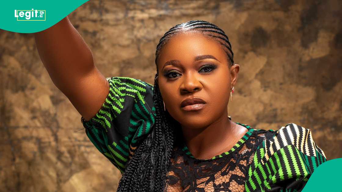 Ifemeludike ta yi alkawarin kara mafi karancin albashi Ifemeludike ta yi alkawarin kara mafi karancin albashi