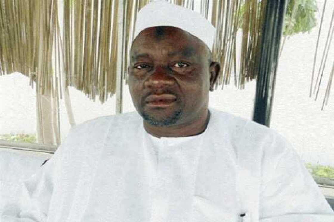 Babu ruwana: Babban sakataren gwamnatin Katsina ya karyata cewar yana da hannu a fashi da makami Babu ruwana: Babban sakataren gwamnatin Katsina ya karyata cewar yana da hannu a fashi da makami