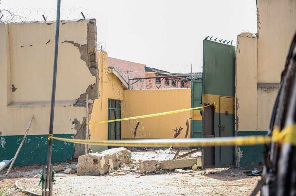 Yadda yan ta'adda suka farmaki Kuje. Yadda yan ta'adda suka farmaki Kuje.