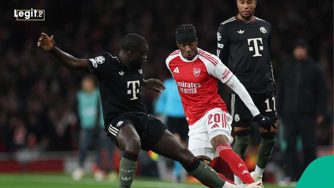 Noni Madueke, Dayot Upamecano, 2025/26 UEFA Champions League, Arsenal, Bayern München, London, England. Noni Madueke, Dayot Upamecano, 2025/26 UEFA Champions League, Arsenal, Bayern München, London, England.