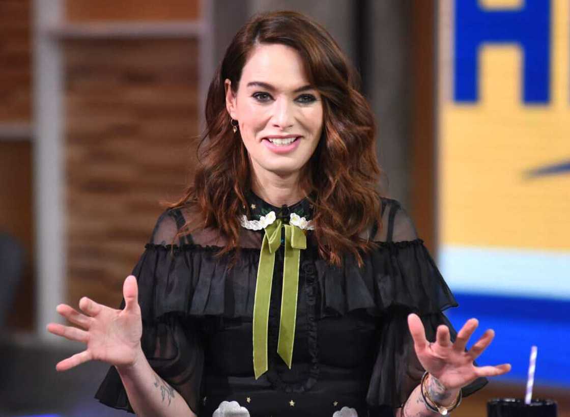 Female brunette celebrities Female brunette celebrities