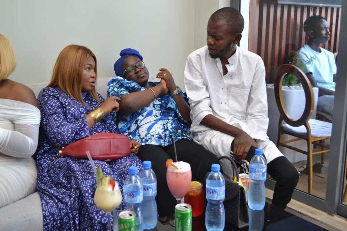 Philantropist Prince Kazeem Eletu Odibo Gifts Mother A Brand New House In Grand Style