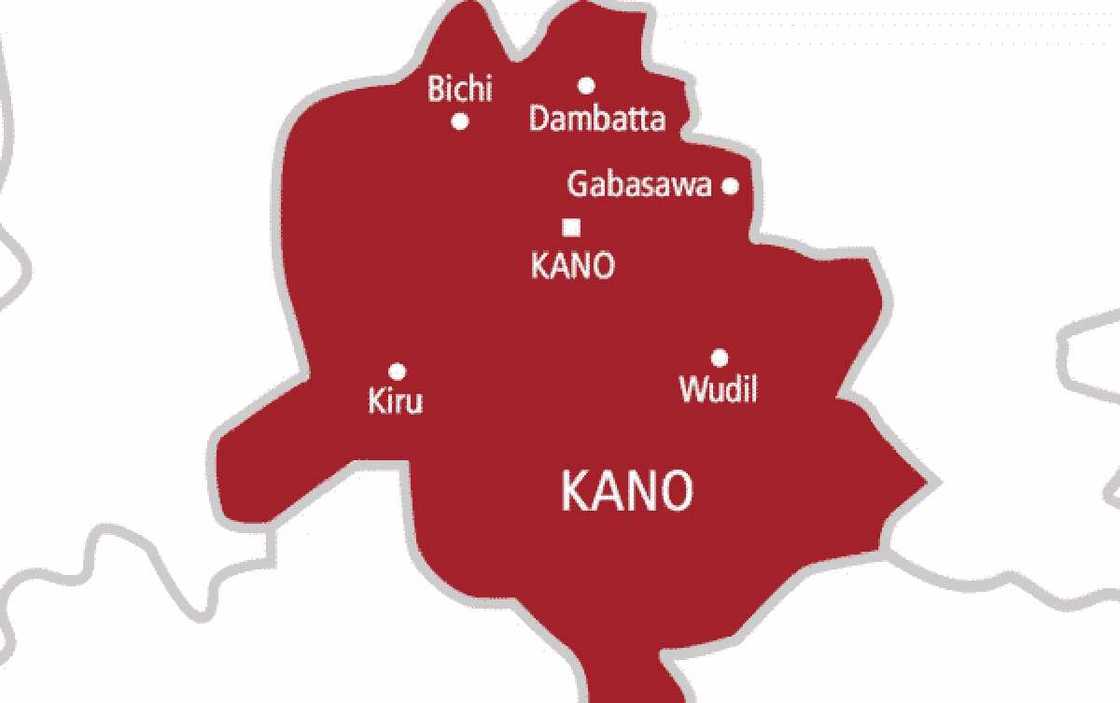 Wata mata ta sheƙawa kishiyarta ruwan zafi a Kano Wata mata ta sheƙawa kishiyarta ruwan zafi a Kano