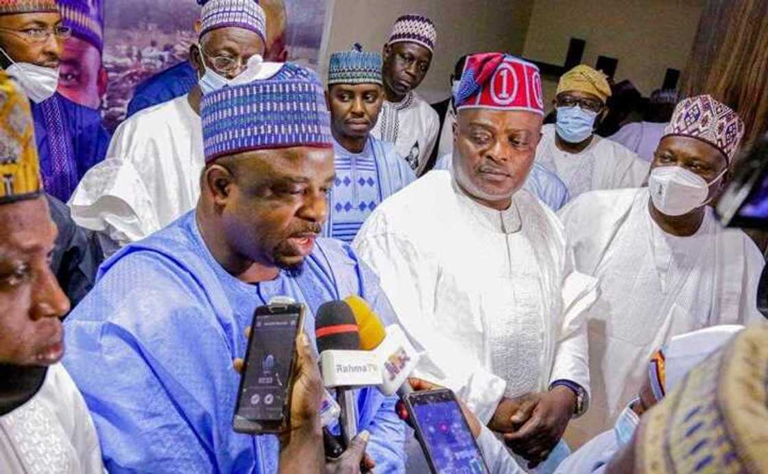 Ka ayyana yan bindiga matsayin yan ta'adda: Shugabannin majalisun dokokin jihohin Najeriya 36 Ka ayyana yan bindiga matsayin yan ta'adda: Shugabannin majalisun dokokin jihohin Najeriya 36