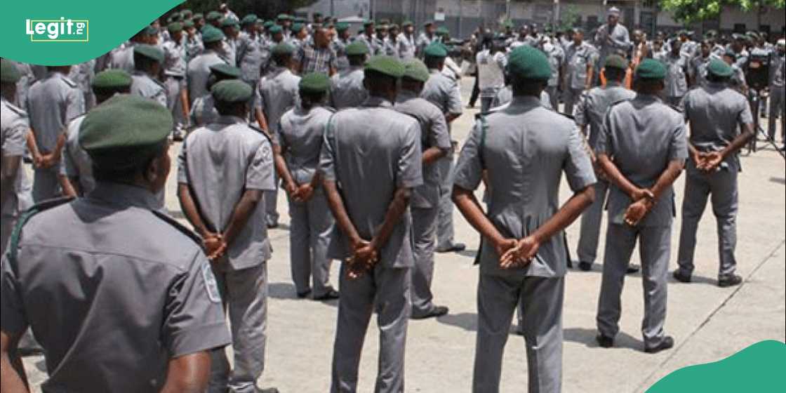 Customs announces 30 days free clearance Customs announces 30 days free clearance
