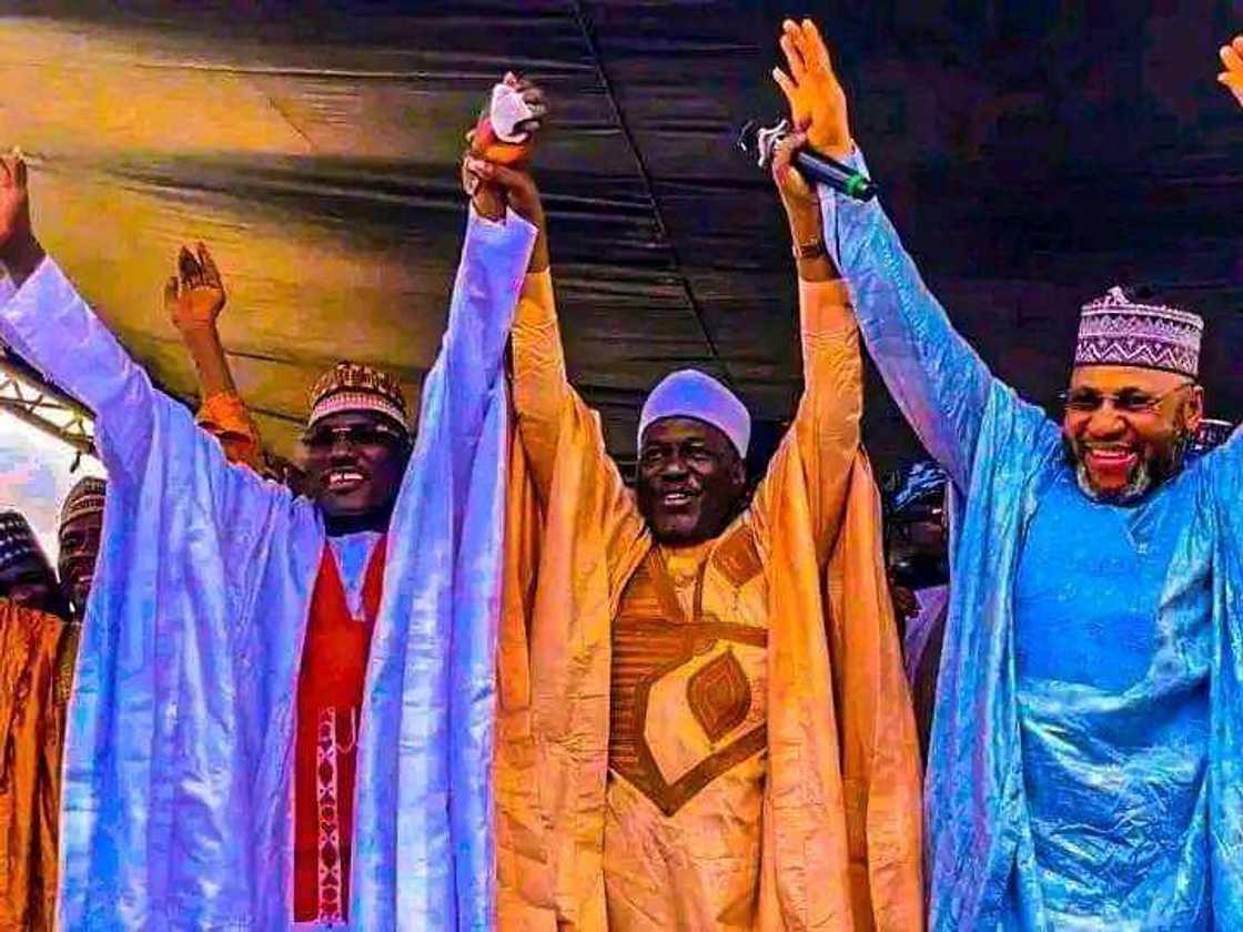 Dan takarar PDP a Katsina, Ɗanmarke da Sanata Babba Kaita. Dan takarar PDP a Katsina, Ɗanmarke da Sanata Babba Kaita.